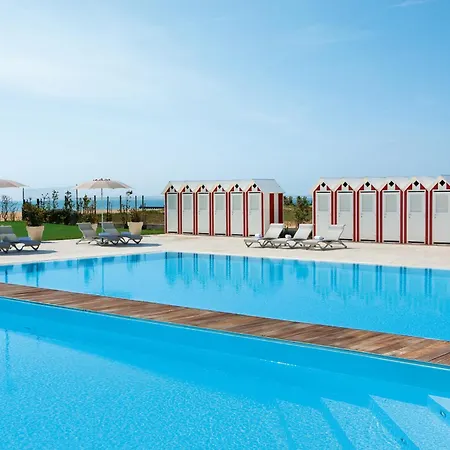 מלון Adriatic Palace 4*