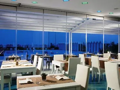 מלון Adriatic Palace 4*