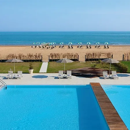 מלון Adriatic Palace 4*