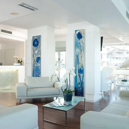 מלון Adriatic Palace לידו די ג'סולו