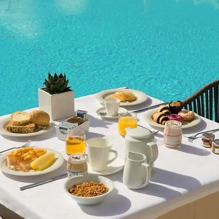 Adriatic Palace מלון 4*
