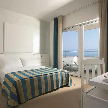 Adriatic Palace מלון 4*