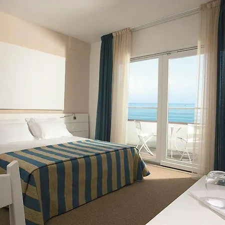 Adriatic Palace מלון 4*