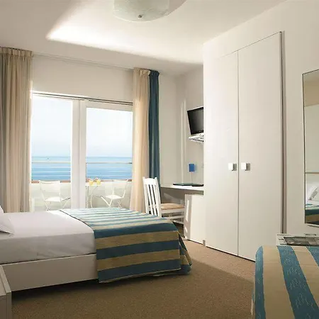 Adriatic Palace מלון 4*