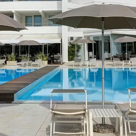 מלון Adriatic Palace